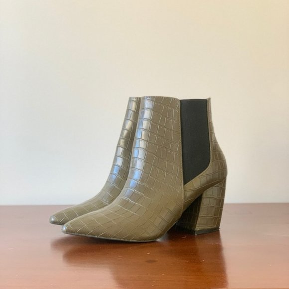 NWB Lulus Cecy Khaki Croc Ankle Boots - Picture 8 of 12